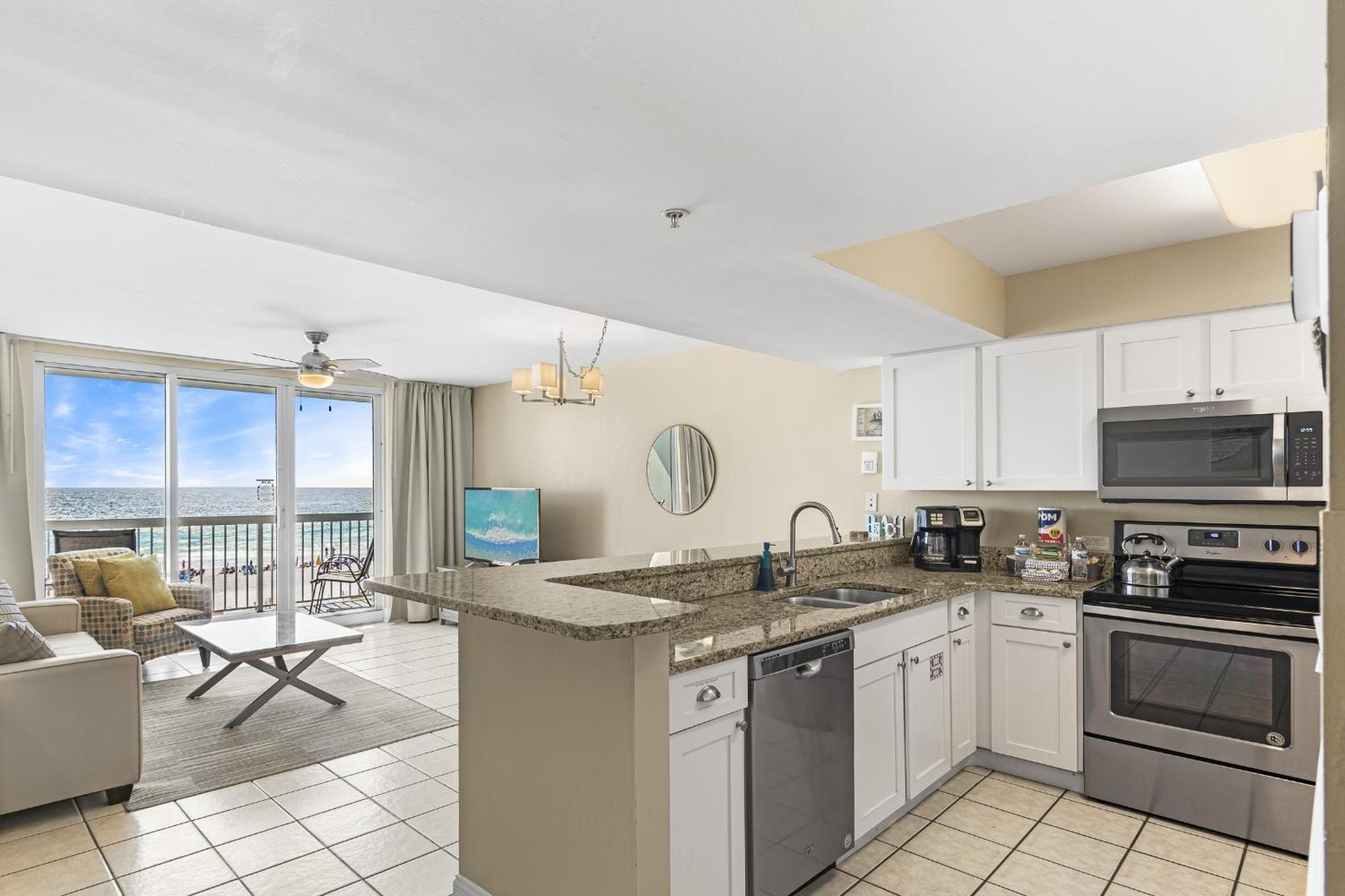 Pelican Beach Resort Condos Destin Room photo